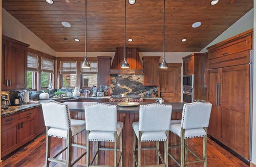 Empire Pass House | Alpine Sanctuary | Deer Valley | Private Hot Tub