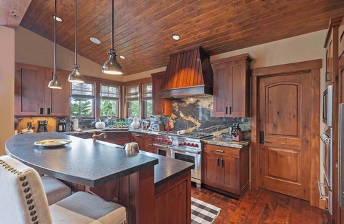 Empire Pass House | Alpine Sanctuary | Deer Valley | Private Hot Tub