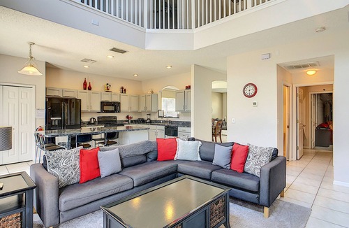 West Kissimmee House | ALWAYS FREE POOL HEAT - 3 miles to Disney, Emerald Island Resort - GAME ROOM