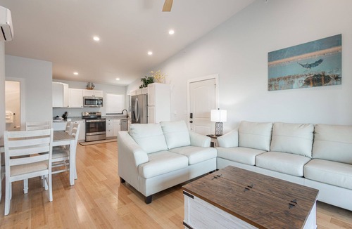 Indian Point Villa | Amazing 180° Lake Views | Boat Slip | 2-Min SDC