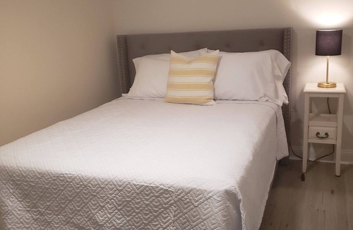 Annandale House | Amazing Escape - 2BD, 1BTH, Basement near DC