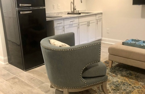 Brightwood Park Apartment | Amazing Modern Apartment In NW DC