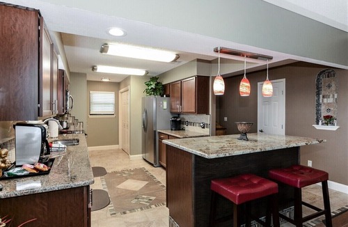 Branson Condo | Amazing Remodeled Luxury Condo-Heart of Branson-Indoor Pool-Large & Affordable