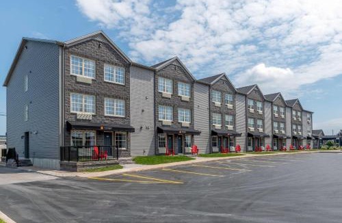 Fredericton Hotel | Amsterdam Inn & Suites, an Ascend Collection Hotel