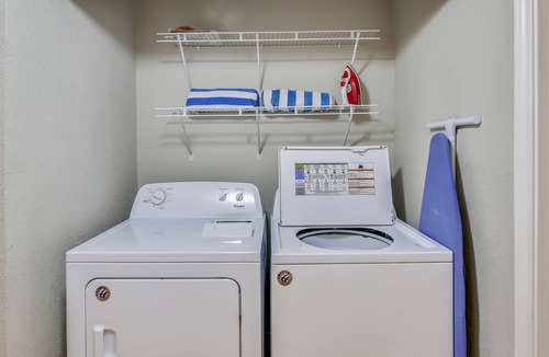 Galveston Condo | Anchor by Pleasure Pier #3: Updated Condo Community, Heart of the City
