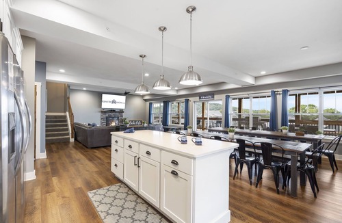 Hollister House | Anchor Yourself with the Best Table Rock Views, Billiards, Hot Tub, Free Tickets & Near SDC!