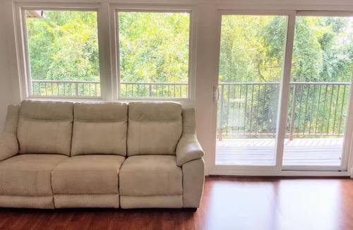 Oxon Hill-Glassmanor Apartment | Apartment near Washington DC