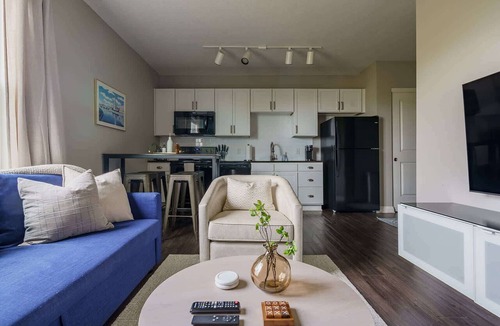 Downtown Columbus Apartment | Apartment on the River