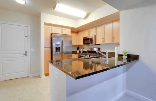 Aurora Highlands Apartment | Apt Steps from Metro | Near Pentagon City