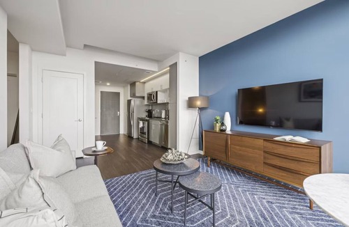 Bluemont Hotel | Arlington Ballston Stay | Rooftop Clubhouse | Steps to Metro & DC Landmarks