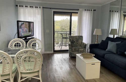 Folly Field Villa | August openings Ocean view 4 condos from the beach Read our reviews