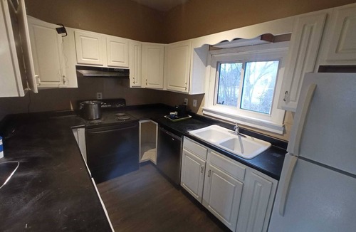 Northeast Columbus House | Away from home rental-Cheerful 4-Bedroom|2BA home!