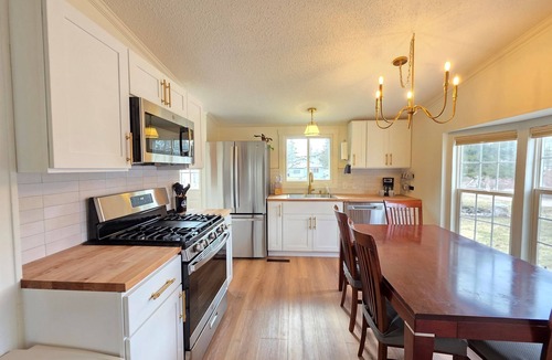 Barryton Cabin | Barryton Lost Lake Hot Tub Dog Friendly