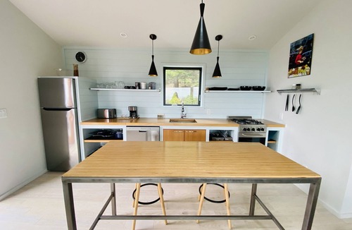 Little River House | BAUHAUS-Ocean View Mid century Modern Gem on 10 private acres