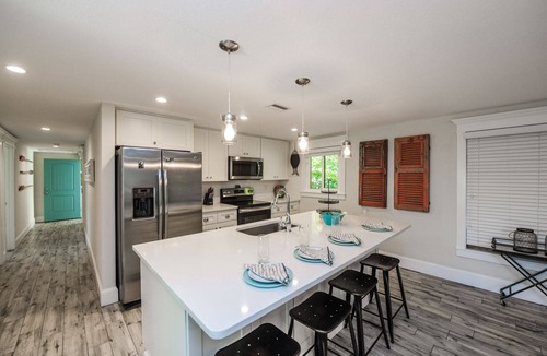 Anna Maria Villa | Bayside Retreat with Pool and Bay Views! Near Beaches, Shops, and Dining