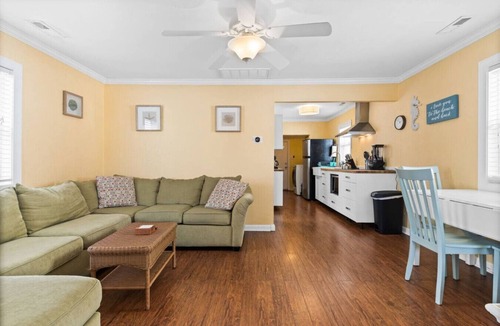 Kure Beach Cottage | Beach Cottage With Private Home Gym 2 Blocks From The Beach