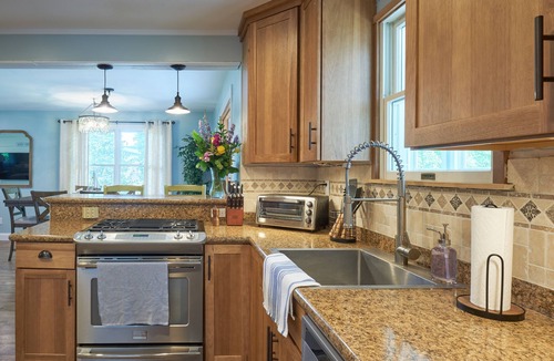 Erma House | Beach House Bliss - Cape May Coastal retreat w/space for multiple families!