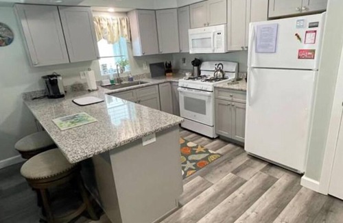 Diamond Beach Condo | Beach House Condo in Diamond Beach just steps to private beach, beach bar, entertainment and much more!