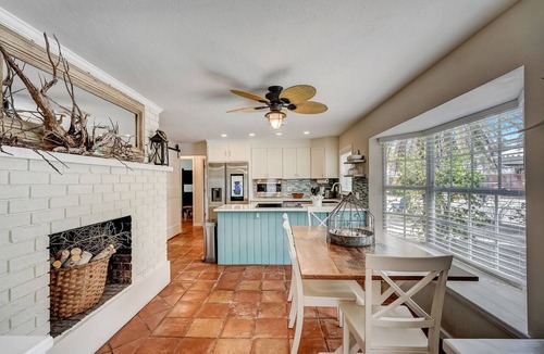 Ilexhurst Condo | Beach Lovers’ Pick: Ground-Floor 3-Bedroom, Patio & Pets