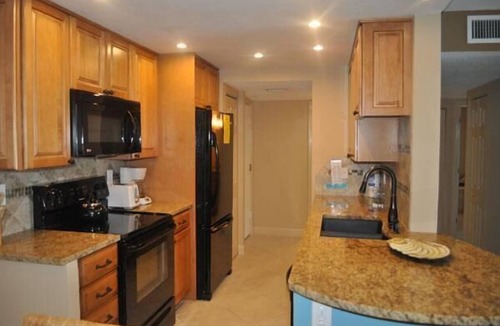 Longboat Key Condo | Beachcomber unit 204