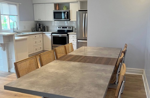 Wasaga Beach Cottage | BEACHFRONT COTTAGE IN WASAGA BEACH - SANDPIPER BEACH RESORT - COTTAGE UNIT # 16