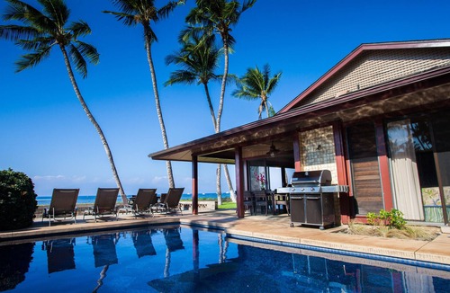Historic Lahaina Front Street House | Beachfront private home with Pool- Four bedroom/five bath & Master Suite