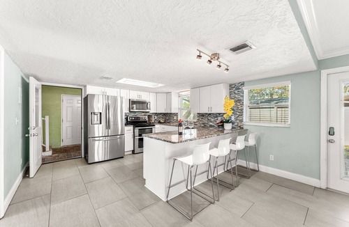 Port Canaveral House | Beachside Fun Oasis - 7 Beds 6.5 Bath, Sleeps 22-30!