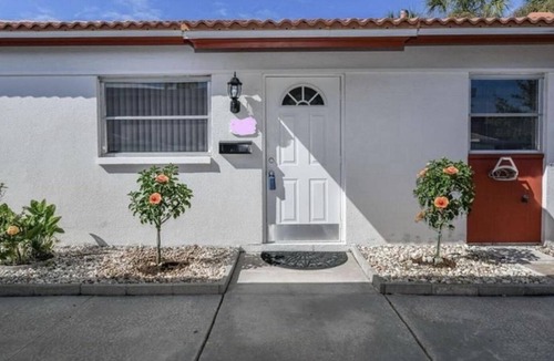 Siesta Key Villa | Beachy 3-bedroom Villa on Siesta Key with WiFi, AC