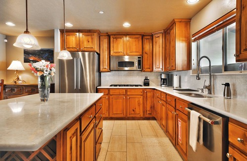Bear Hollow Village House | Bear Hollow - Cozy Retreat w/Hot Tub, Near Lifts