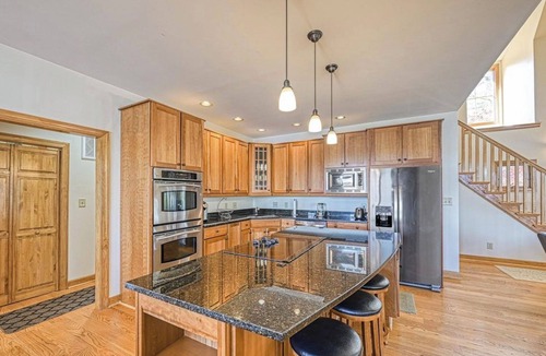 Livingston House | Beautiful waterfront lake house with private dock and State Park views
