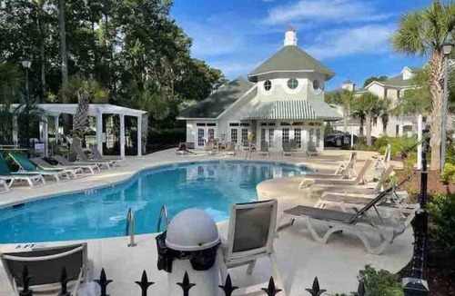 Carolina Forest House | Beautiful 2-bed 2-bath condo on golf course