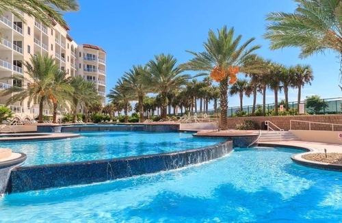 Galveston Condo | Beautiful 3 bedrooms condo with full view of the Gulf!