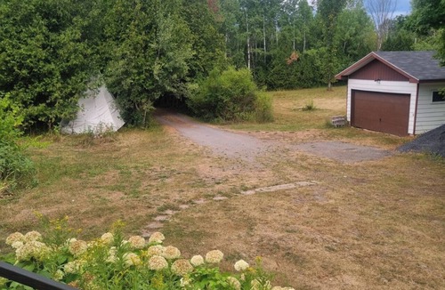 North Glengarry Cottage | Beautiful, clean 3-bed country house in the woods.