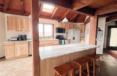 Elizabeth Cabin | Beautiful compound, 10 mile views, on 300 acre ranch, next to Galena Territory