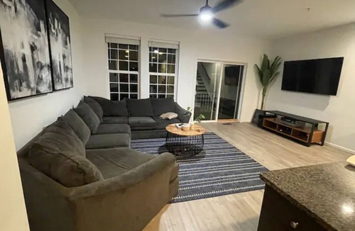 Germantown House | Beautiful Cozy 3 bedroom Townhome