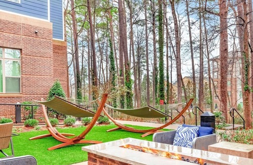 Durham Apartment | Beautiful Gated Community - Walking Distance to Duke University