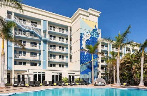 New Town House | Beautiful Key West! Close to the Beach! Amazing Ocean View, Outdoor Pool