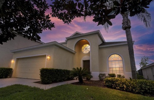 Windsor Hills Villa | Beautiful Luxury 2 Story Home in Windsor Hills! 2 Miles from Disney! villa