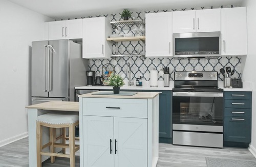Washington Apartment | Beautiful Modern 2BR Oasis Suite in DC- Cozy, Private & Central - Lower Level