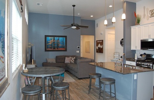 Flagstaff House | Beautiful New Townhome nestled in the Pines!