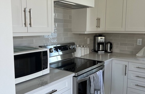 Regional District of Nanaimo House | Beautiful Ocean View Roof top Suite In Nanoose Bay.