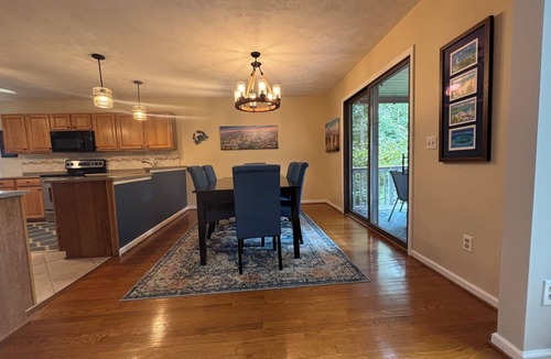 Locust Grove House | Beautiful, quiet lakefront property at Lake of the Woods, Virginia