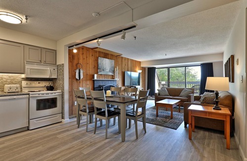 Killington Condo | Beautiful Renovated 1BR/1BA Condo Next to Mountain 3C13