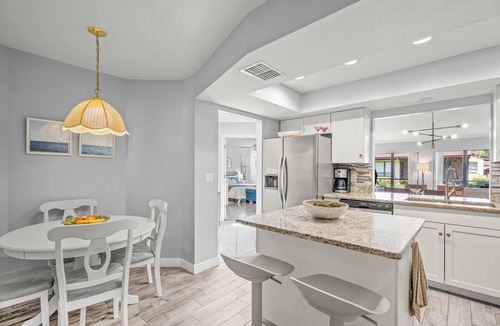 Sarasota Villa | Beautiful Villa in Sarasota Resort-style Community