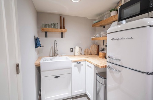 Southeast Magnolia Apartment | Beautifully-remodeled lower level of a Craftsman home in the coveted Magnolia.