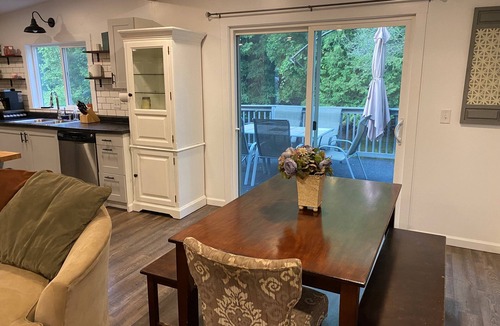 Barryton House | Beaver Den - A relaxing stay on the Chippewa River!