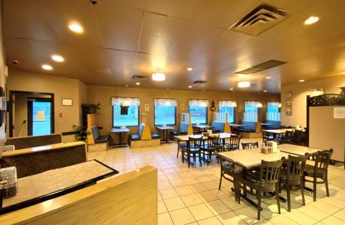 Beaverlodge Hotel | Beaverlodge Motor Inn