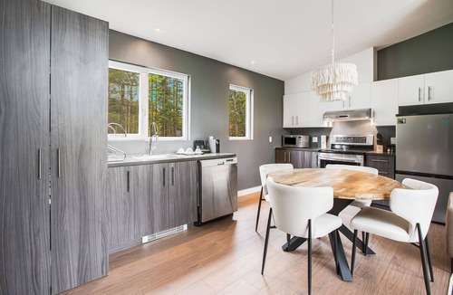 La Conception Villa | Bel Air Tremblant MONARQUE : 2 CHAMBRES, JACUZZI