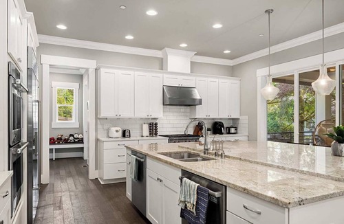 Northwest Bellevue House | Bellevue DT Luxurious 5BR Mansion| Walk to QFC