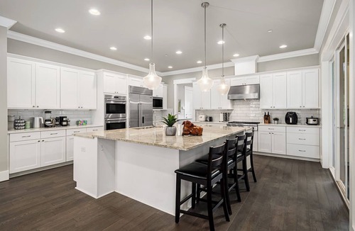 Northwest Bellevue House | Bellevue DT Luxurious 5BR Mansion| Walk to QFC